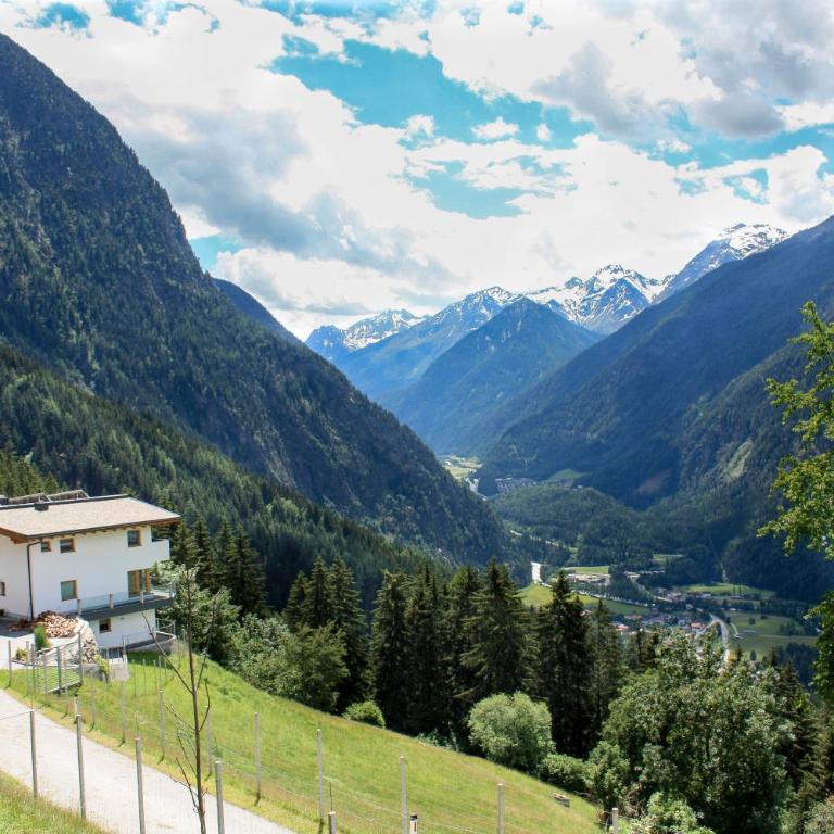 Panorama Ferienwohnung Reich - Apartment mit Blick auf die Berge - 35