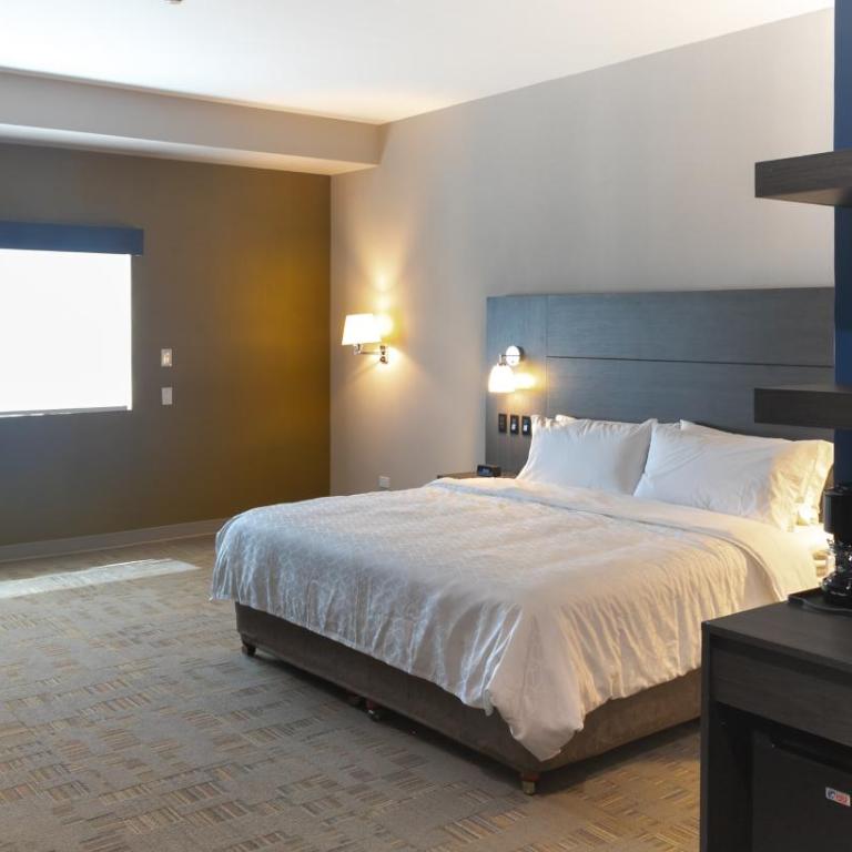 Holiday Inn Express & Suites - Tijuana Otay by IHG - Standard King Room - Accessible - 1