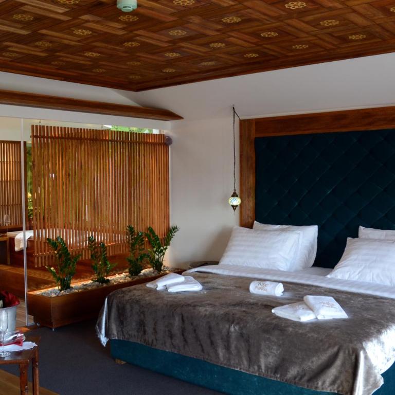 Rooms Kibe Mahala - Deluks Dvokrevetna Soba sa Bračnim Krevetom i Balkonom - 10