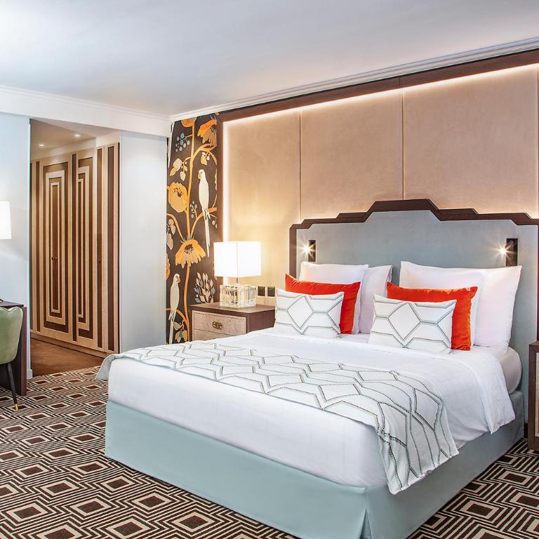 Hotel Bristol - Chambre Deluxe Unique Rénovée de 36 m2 - 5