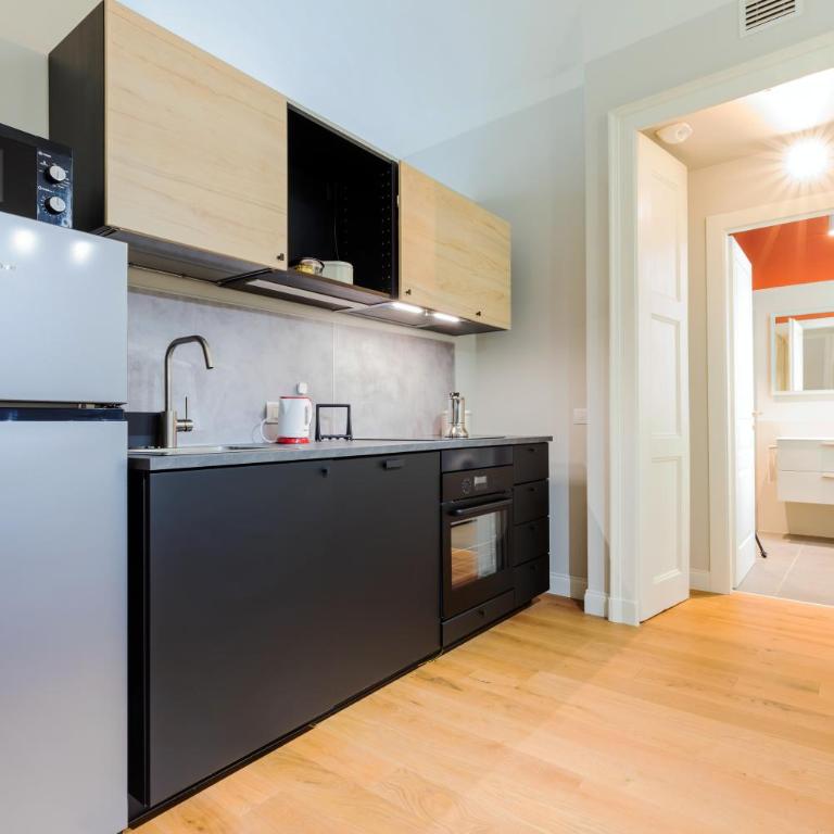 Top Living Apartments - Torino Centro - One-Bedroom Apartment - 10