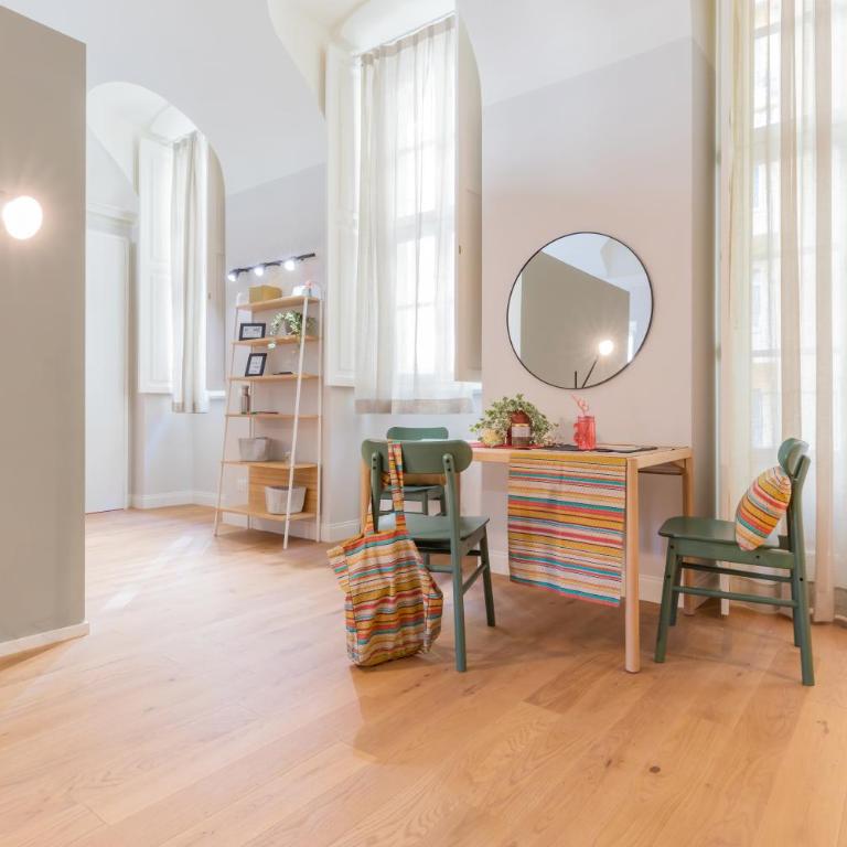 Top Living Apartments - Torino Centro - One-Bedroom Apartment - 12