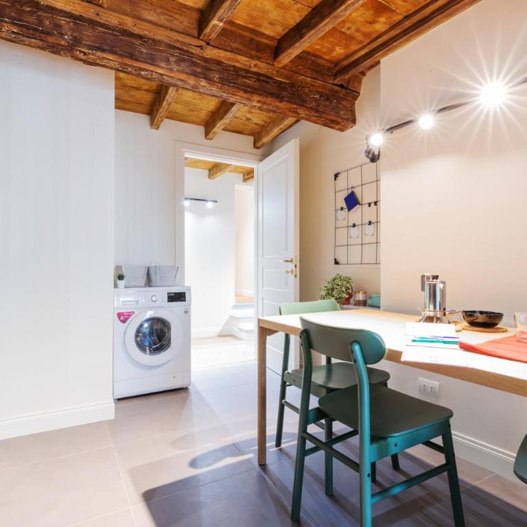 Top Living Apartments - Torino Centro - One-Bedroom Apartment - 6