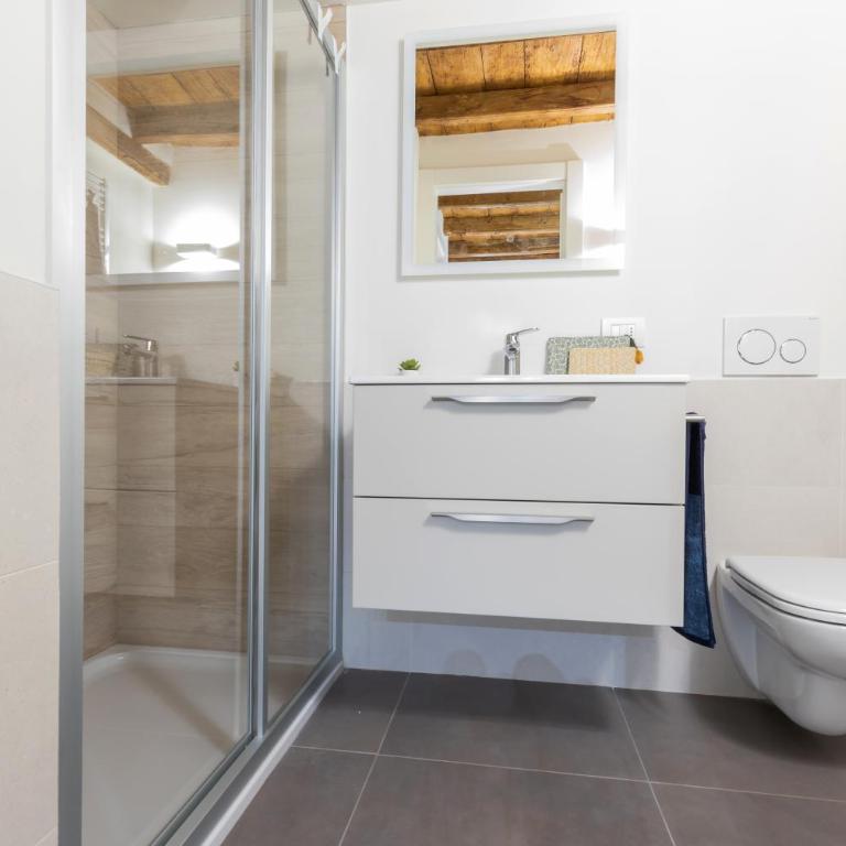 Top Living Apartments - Torino Centro - One-Bedroom Apartment - 13