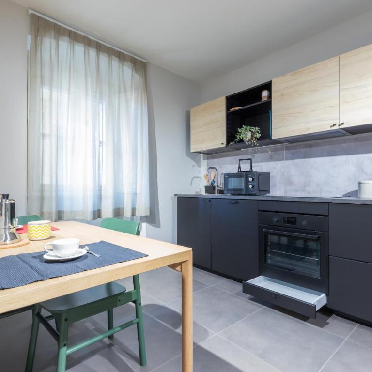 Top Living Apartments - Torino Centro - One-Bedroom Apartment - 7