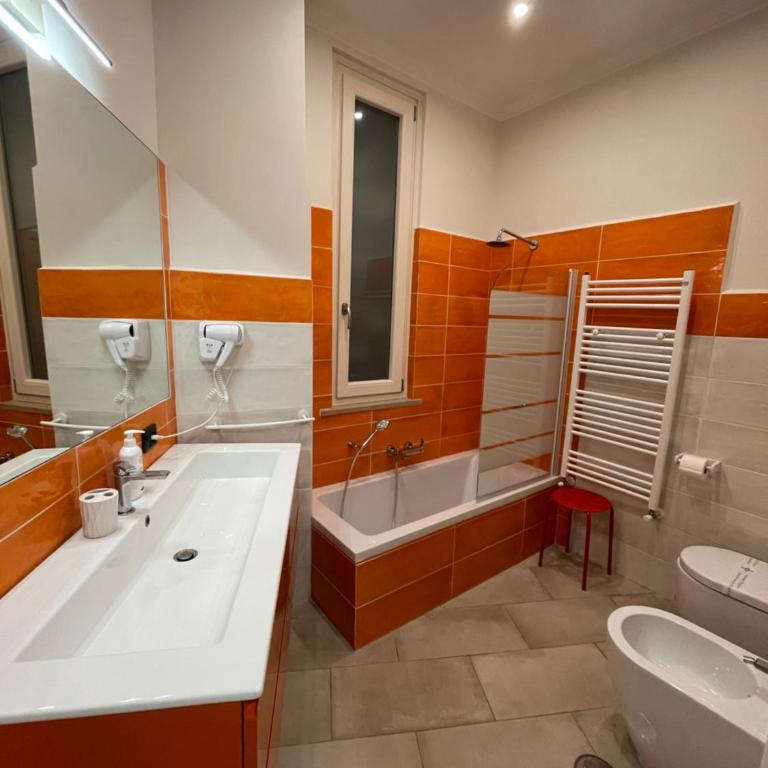 Trastevere & Gianicolo Sweet Rest - Camera Tripla con Bagno Privato Esterno - 4