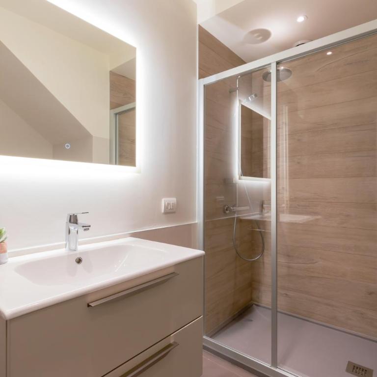Top Living Apartments - Torino Centro - One-Bedroom Apartment - 10
