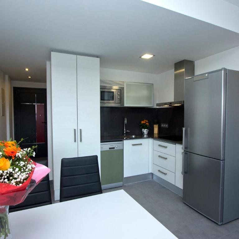 InmoSantos Apartaments Nuria - Apartamento de 2 dormitorios - 11