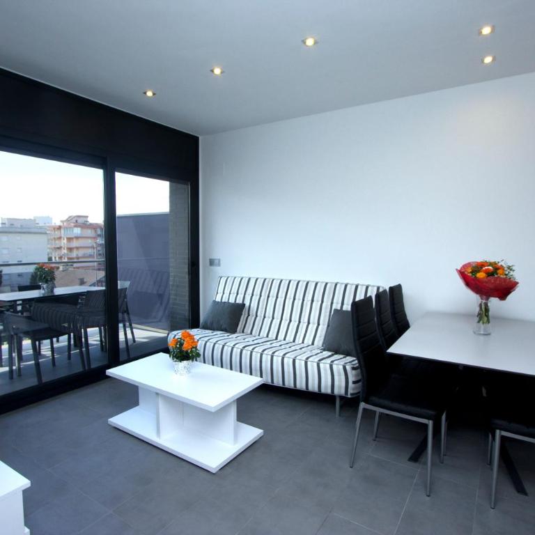 InmoSantos Apartaments Nuria - Apartamento de 2 dormitorios - 12