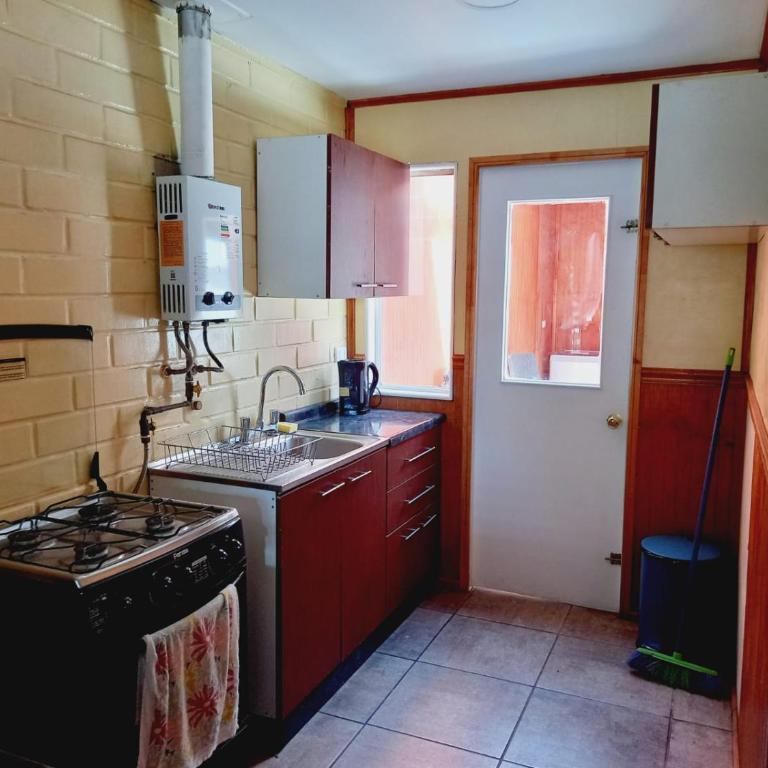 Casa cómoda y equipada en Puerto Montt - Three-Bedroom House - 4