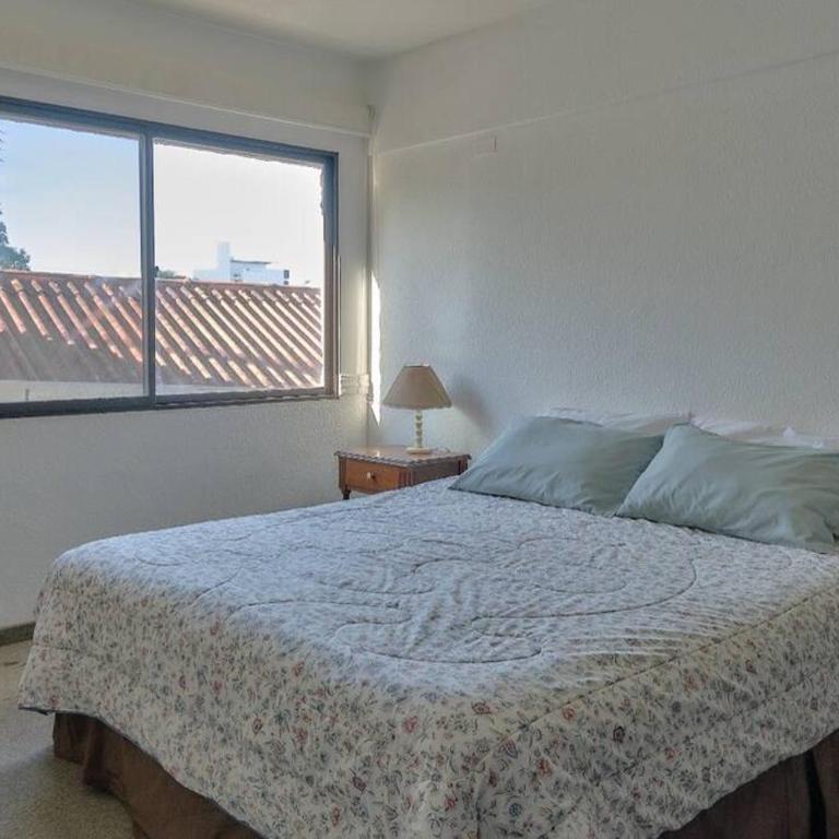 Departemento totalmente amoblado y equipado de 3 dormitorios con aire en toda las áreas + parqueo para 2 movilidades - Apartamento de 3 dormitorios - 8