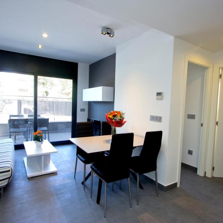 InmoSantos Apartaments Nuria - Apartamento de 2 dormitorios - 1
