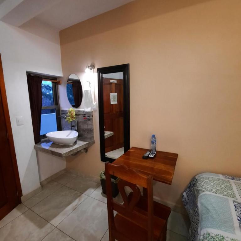 Hotel Casa Lima Bacalar - Habitación Doble Superior con vistas al jardín - 2 camas - 2