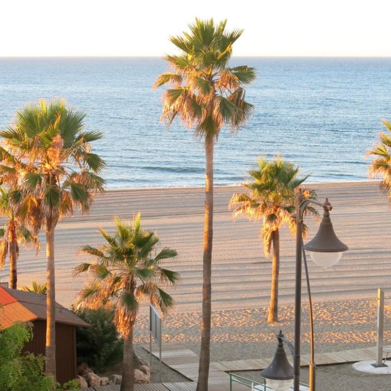 Gorgeous Sea Views and Great Location! - Apartamento de 3 dormitorios - 3