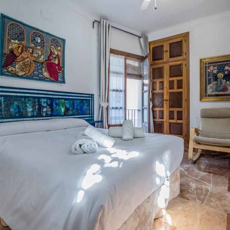 Apartamento con patio cordobés en San Basilio & Parking - Apartamento de 2 dormitorios - 23