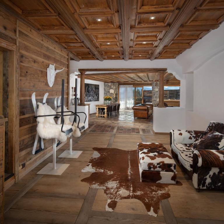 Hostellerie du Pas de l'Ours "Relais et Châteaux" - Suite de Luxe (6 Adultes) - 1