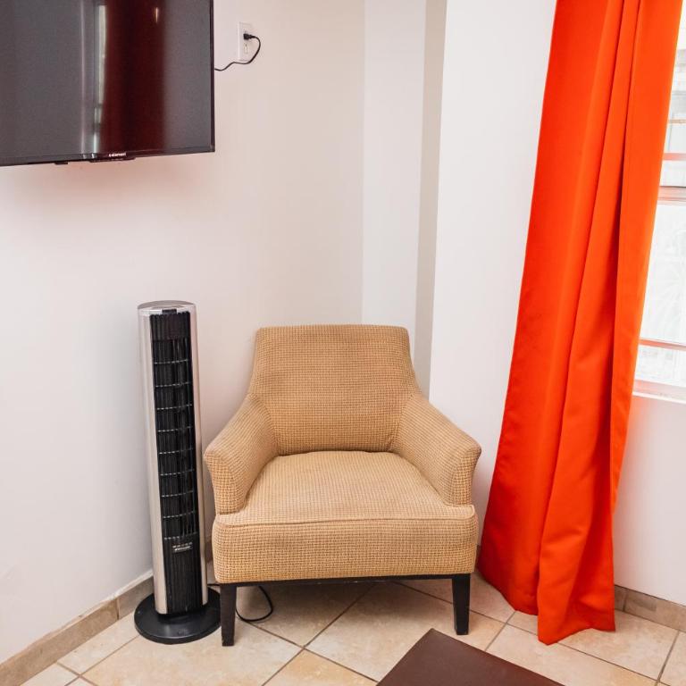 Hotel Revolución - Deluxe Room - 5