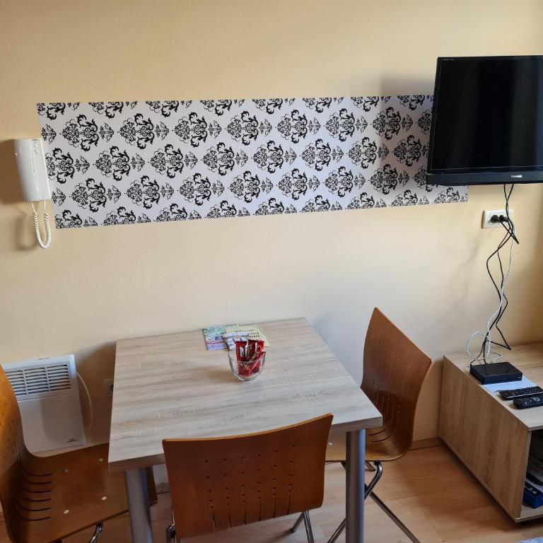 Cosy apartment Marina - Deluks Dvokrevetna Soba s Bračnim Krevetom (2 odrasle osobe + 1 dete) - 3