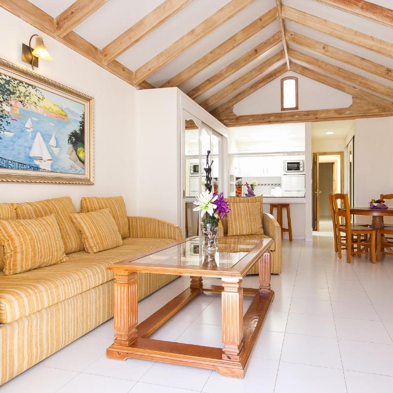 Sands Beach Resort - Apartamento con vistas al mar - 2