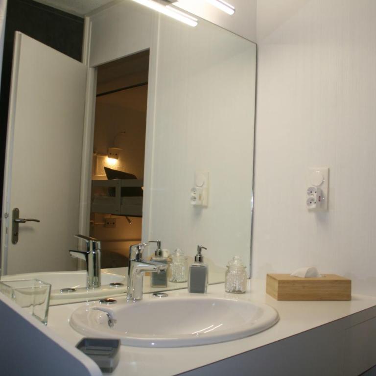 Le Flocon-Studio cabine-Balcon 4-6 Pers à 100m des pistes - Estudio Familiar - 26
