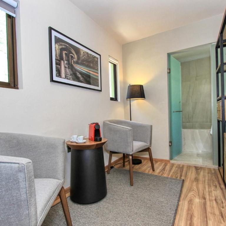 Casa Florencia Hotel Boutique - Deluxe Queen Suite - 3