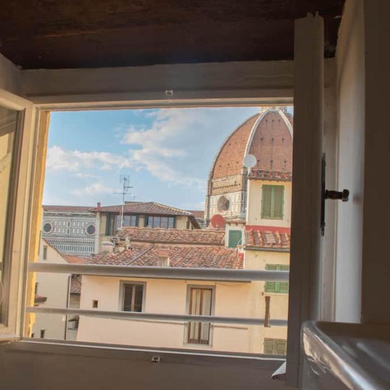 Cozy Dante's Apartment - Appartamento con 1 Camera da Letto - 11
