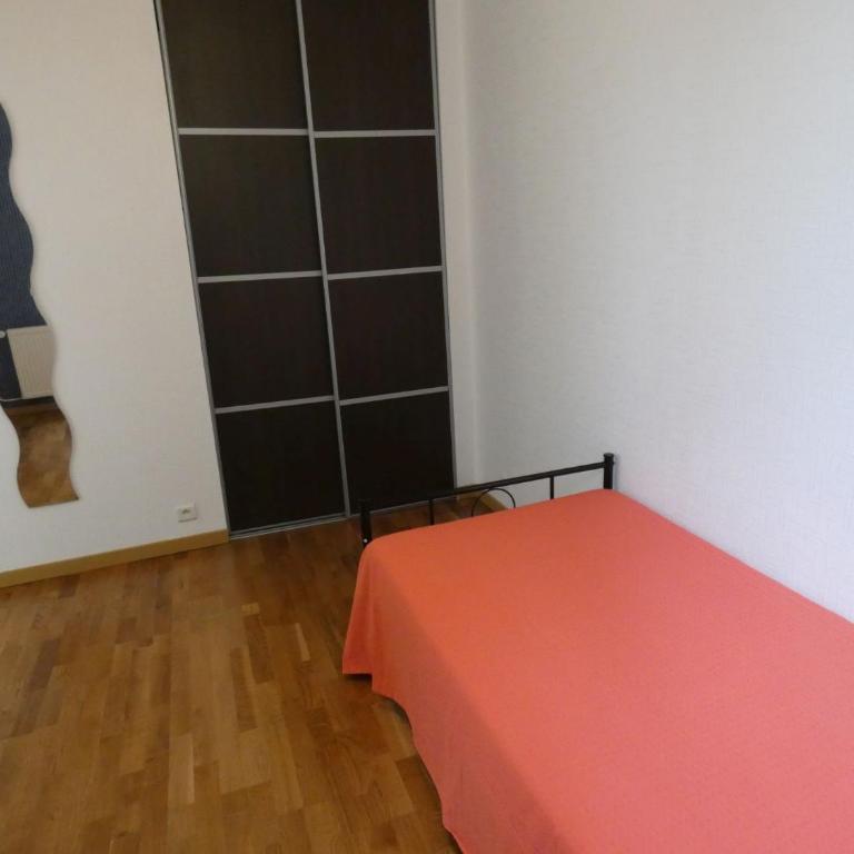 Appartement Charmant, quartier calme - Appartement 2 Chambres - 4