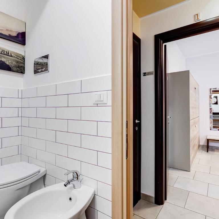 B&B Casa Der Poeta - Camera Familiare con Bagno Privato - 16