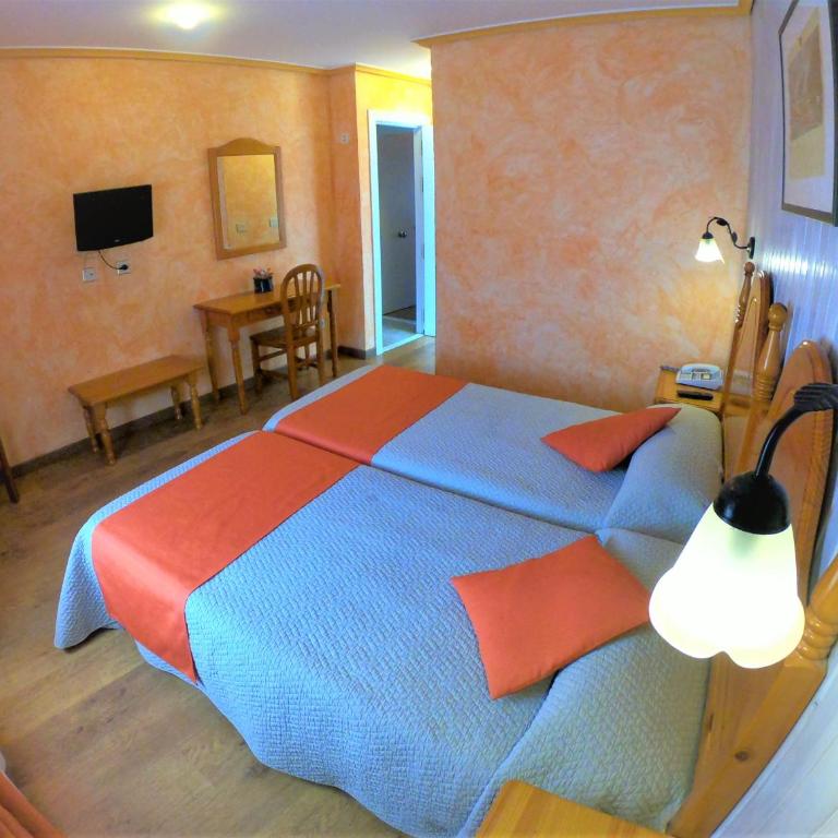 Sorrosal - Chambre Lits Jumeaux - 4