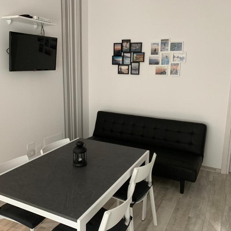 Cingohouse - Two-Bedroom Apartment - 2