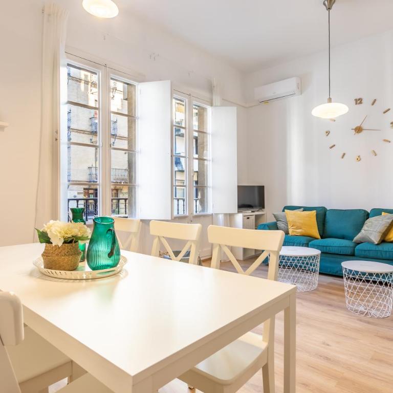 AvantiStays La Campana, con un balcón que te enamorará del ambiente de Sevilla - Apartamento - 11