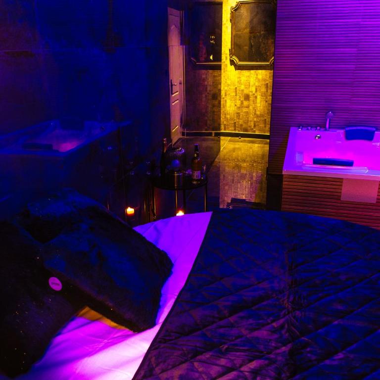 Utopía Alicante - Hotel Boutique para adultos - Deluxe Double Room with Bath - 17