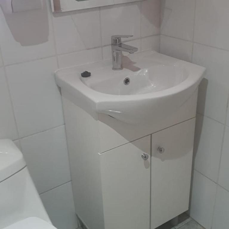 Hostal Candelaria - Habitación Cuádruple con baño privado - 20