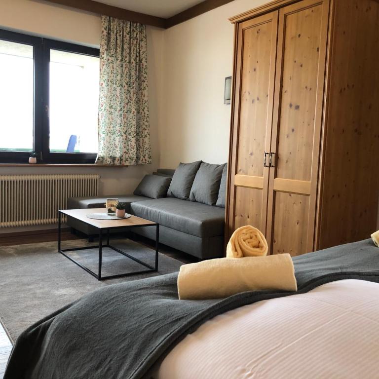 Magali's, Bed & Breakfast - inclusive Summer Card - Dreibettzimmer - 2