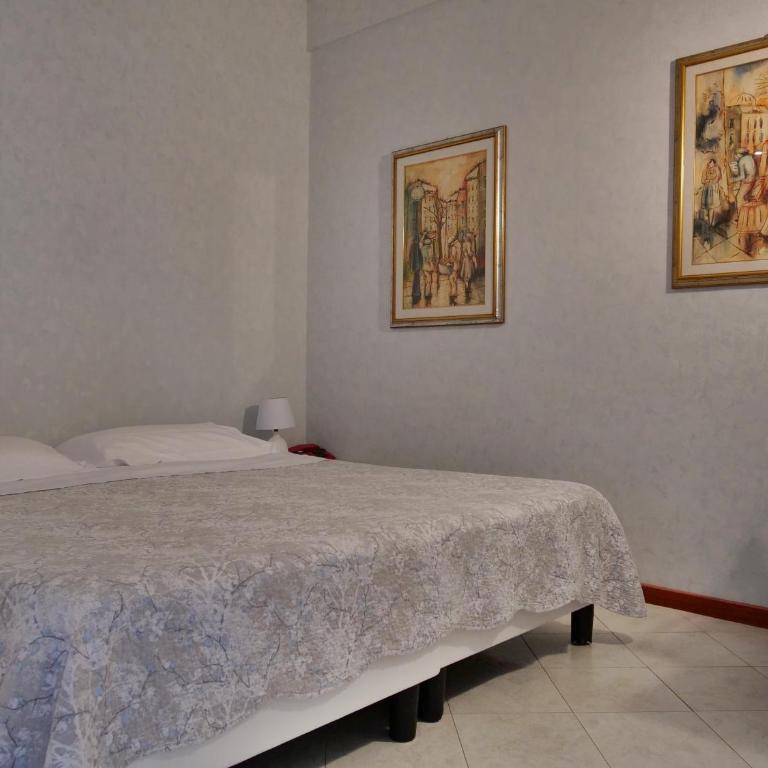Hotel Residence Mondial - Camera Tripla Basic - 5
