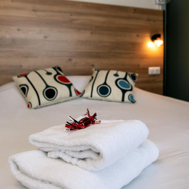 Hôtel Le Cyrano Bergerac - Chambre Supérieure Lit Queen-Size - 14