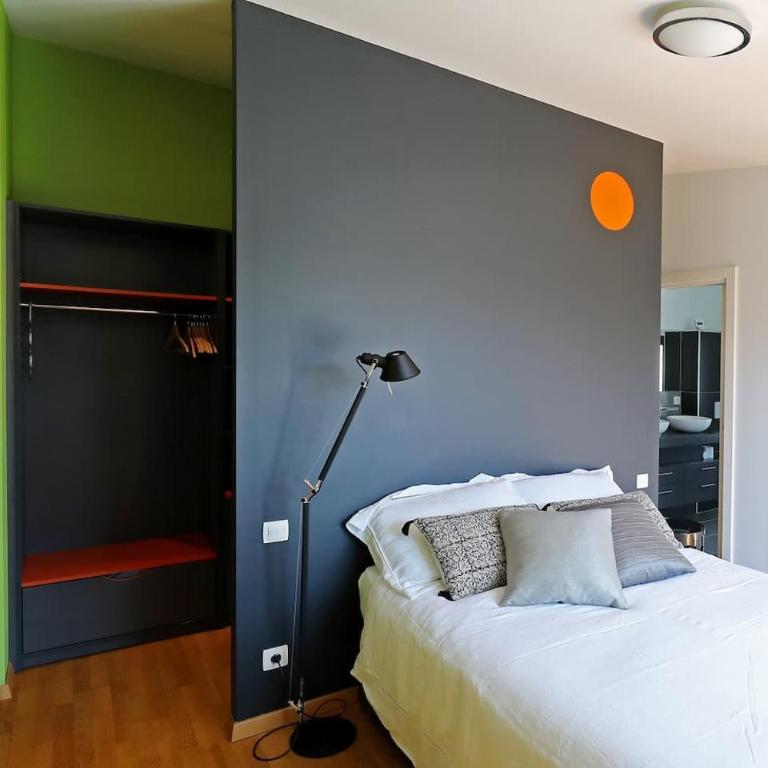 La Belle Maison Patio - Three-Bedroom House - 7
