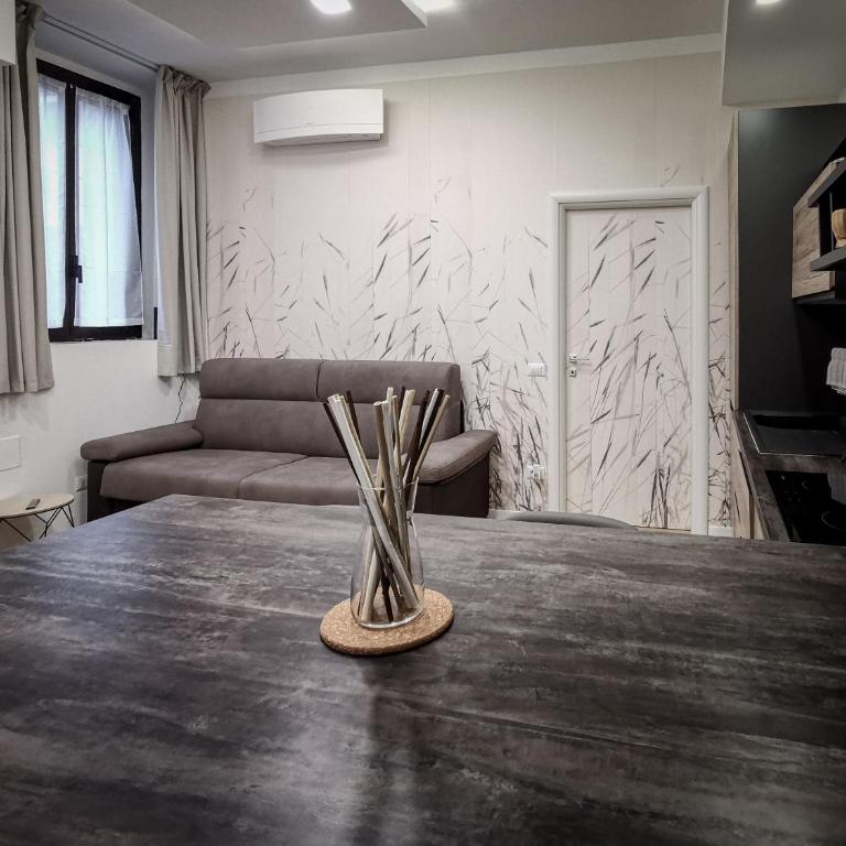 L Archè Comfort & Relax Brown Home di via Varesina - Appartamento con 1 Camera da Letto - 4