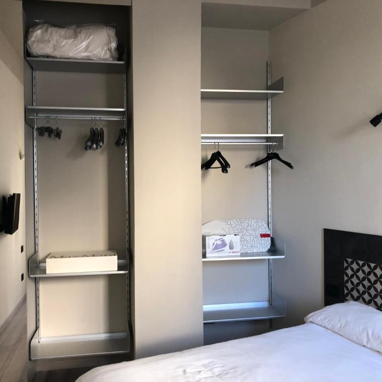 Solferino Apartment - One-Bedroom Apartment - 33