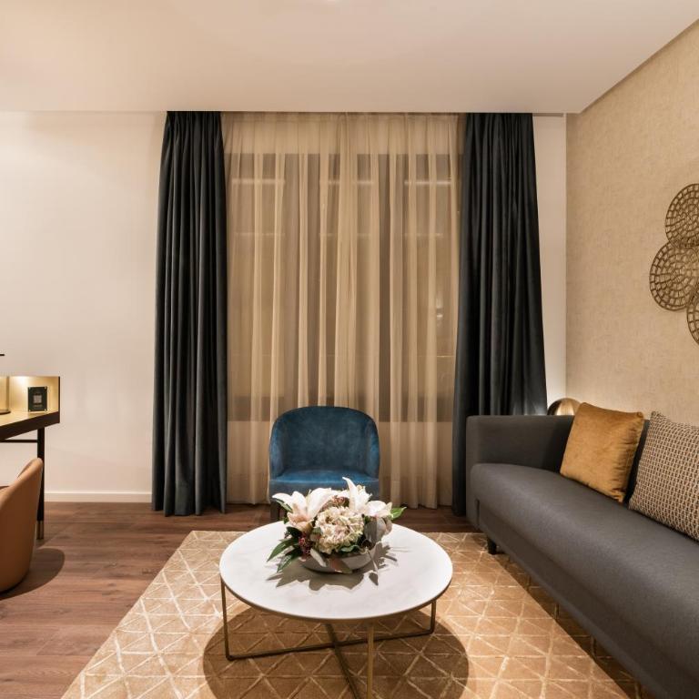 Áurea Palacio de Correos by Eurostars Hotel Company - Suite Junior - 7