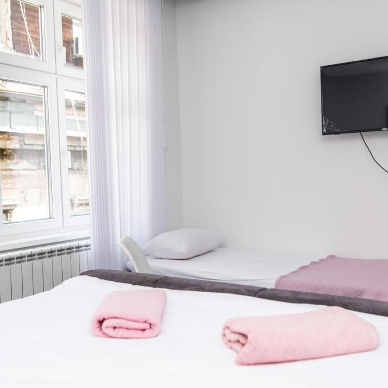 Modern studio for 3 people in the Heart of the City Center - Studio Apartment - 8