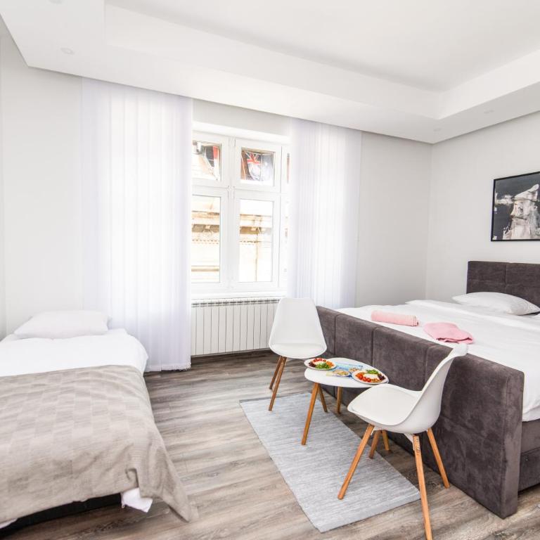 Modern studio for 3 people in the Heart of the City Center - Studio - 4