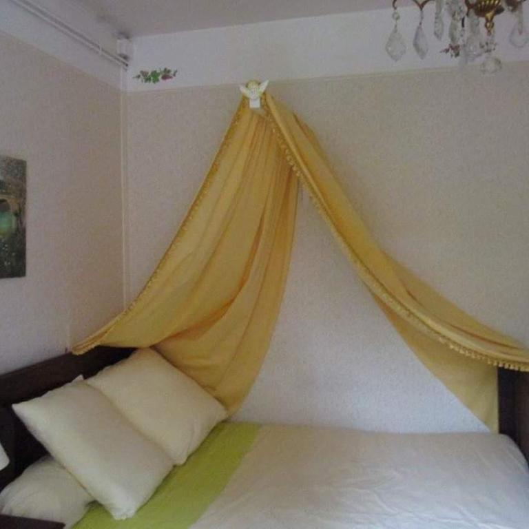 Propriété Charbaymond - Chambre Double - Vue sur Jardin - 6