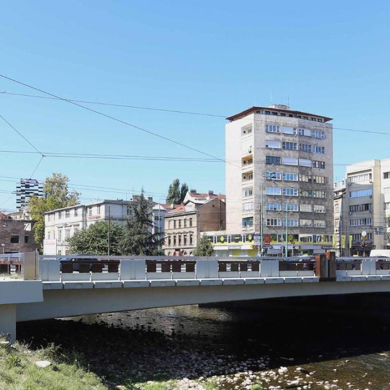 Modern 2BDR apartment in the center - FREE PARKING - Two-Bedroom Apartment - 23