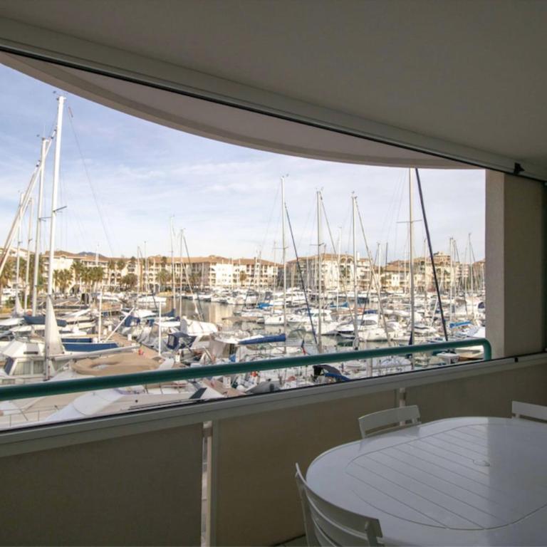 Apartment With Balcony And View On The Port - Appartamento - 12