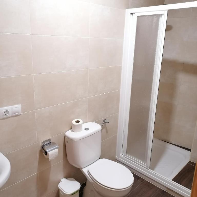Hostal Hernan Cortes - Habitación Doble Económica - 2