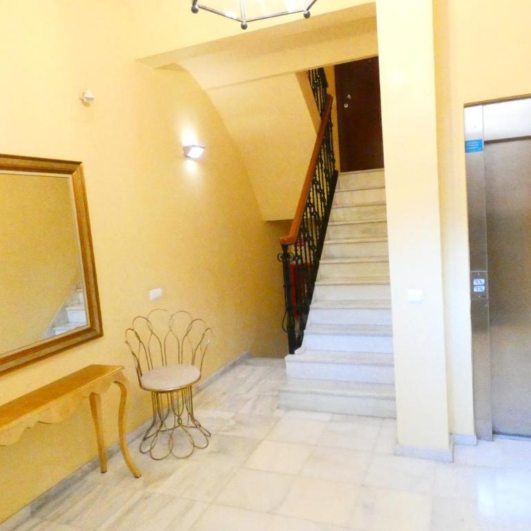 HomeySeville-Special Apartment Arenal 6 pax, Parking Optional - Apartamento de 2 dormitorios - 27