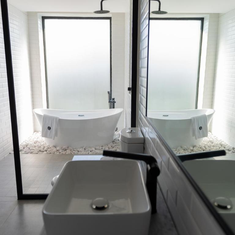 FULTON Business Luxury HOTEL - Habitación Superior con cama extragrande - 5