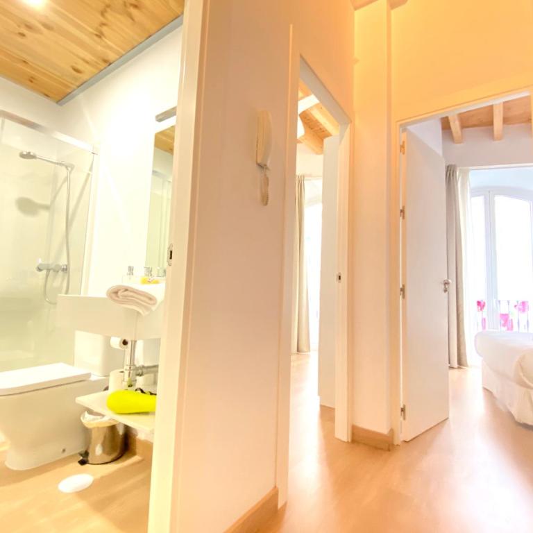 Top-notch downtown house with private rooftop terrace and parking opt - Villa - 50