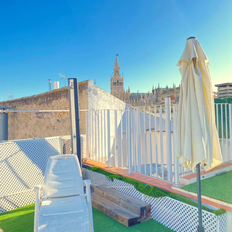 Top-notch downtown house with private rooftop terrace and parking opt - Villa - 71